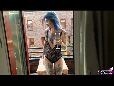 ❤️ Fille énorme suçant à pleine bouche et baisant passionnément sous le ciel ouvert ☑ Vidéo de baise at us ❌❤